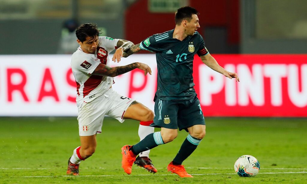 Messi y Argentina conquistan Lima (0-2)