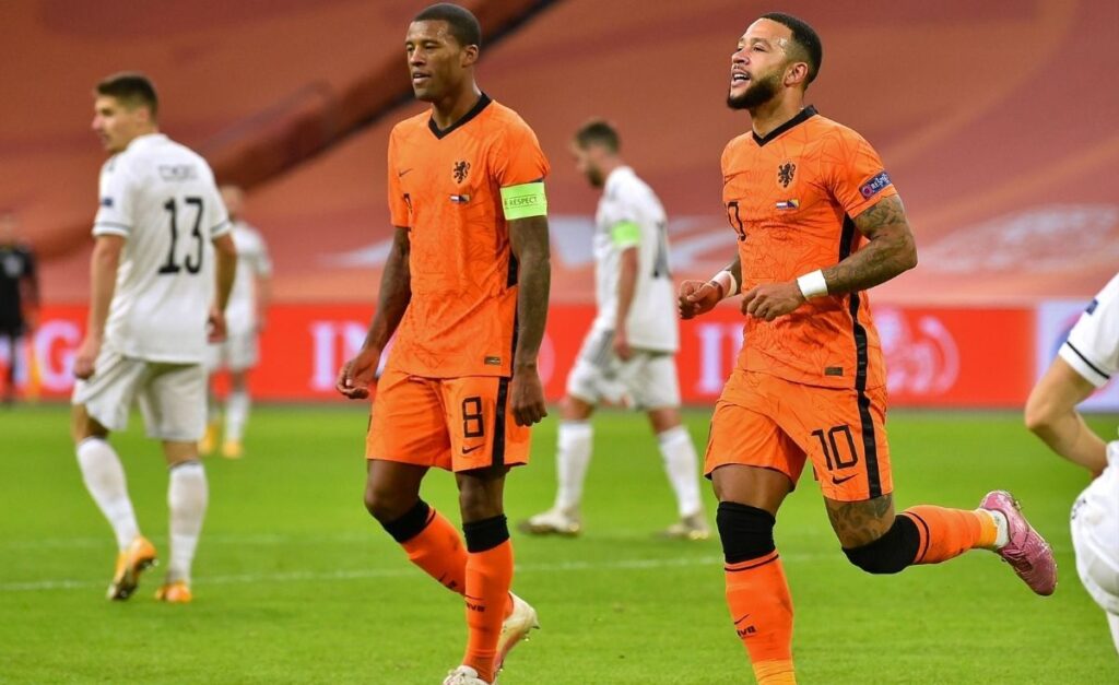 Wijnaldum y Depay mandan a la Bosnia de Pjanic al descenso (3-1)