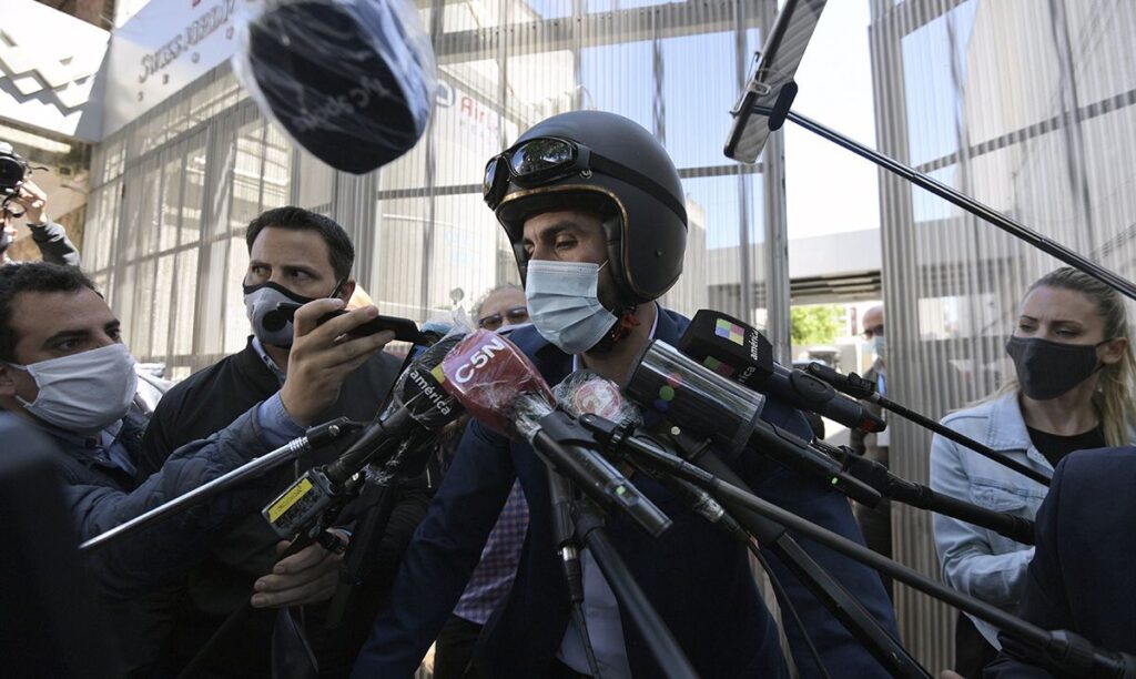 El médico de Maradona se defiende y cuenta los detalles sobre su muerte