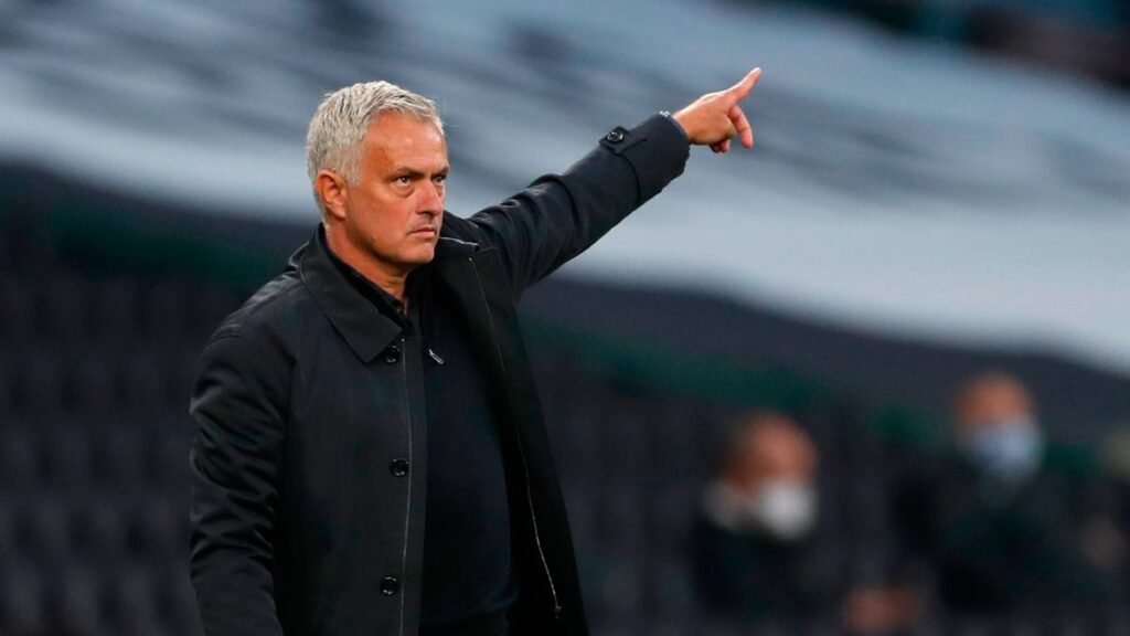 Mourinho: “No puedo regalarle minutos a nadie, tienen que ganárselos”