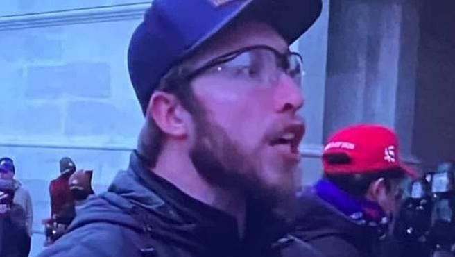 IMPERDIBLE: El doble de Sergio Ramos estuvo presente en la turba del Capitolio