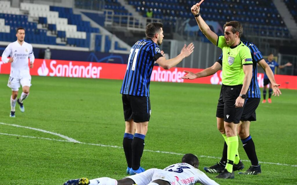 ¡Vergonzoso! Ayuda arbitral al Madrid en Champions contra el Atalanta