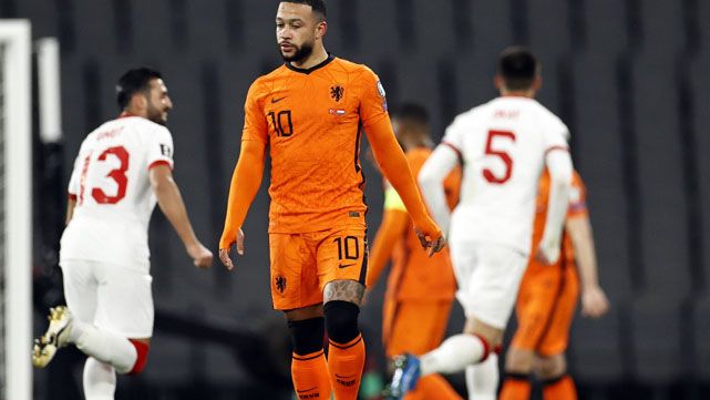 La suerte de Memphis Depay cambió con la salida de Koeman