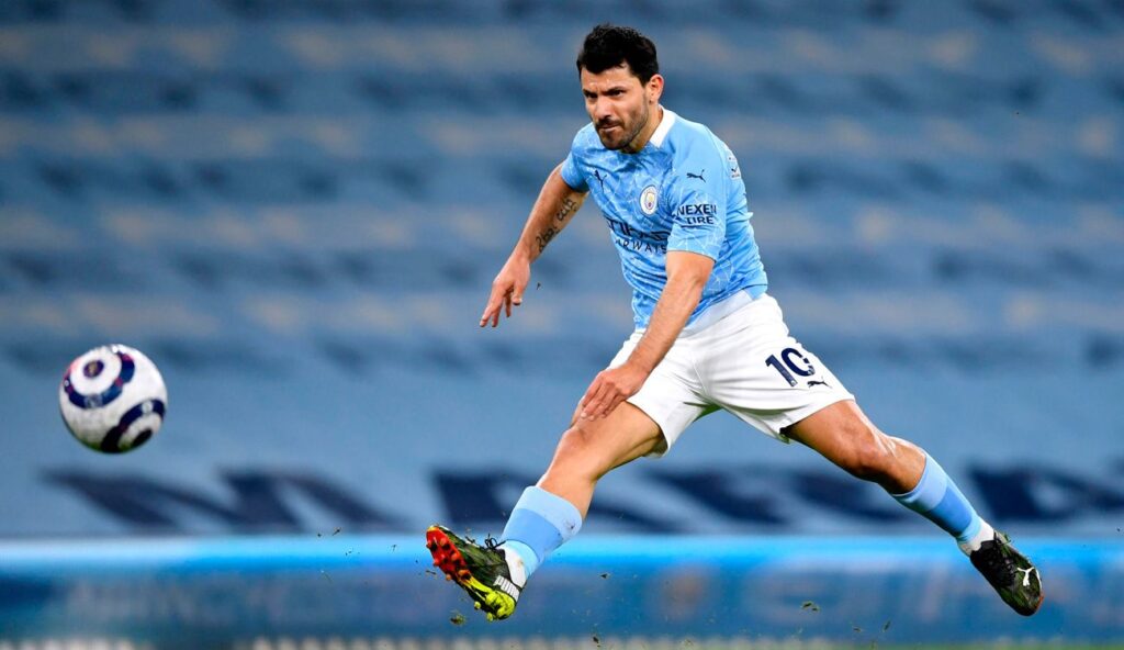 Ventajas y desventajas del fichaje del Kun Agüero por el Barça