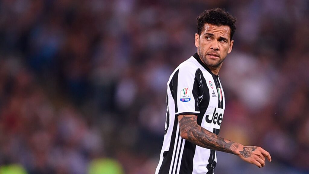 ‘ESPN’: Dani Alves fue pieza clave del traspaso de Arthur a la Juventus