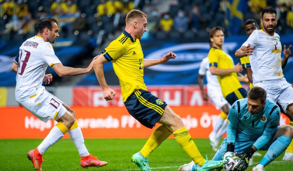 Kulusevski y Svanberg, positivos por Covid en Suecia, rival de España en fase de grupos