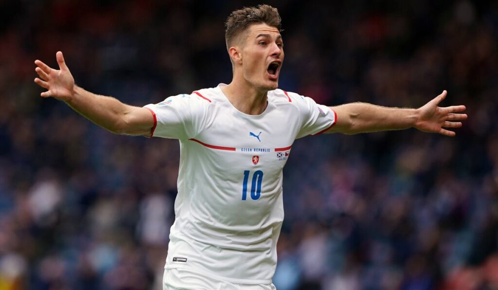 Video: ¡GOLAZO! Patrik Schick anota el gol de la Euro 2021