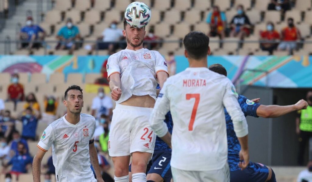 Goleada de escándalo de ‘La Roja’ para poner rumbo a octavos de la Eurocopa