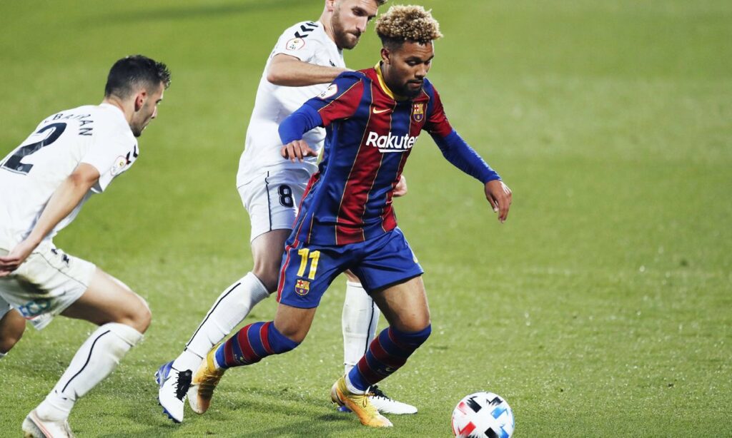 La salida de Konrad de la Fuente del Barça se retrasa