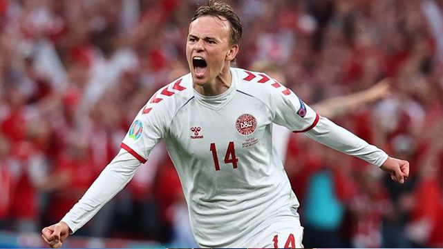 Mikkel Damsgaard ya está en la órbita del Barça y la esperanza es Laporta