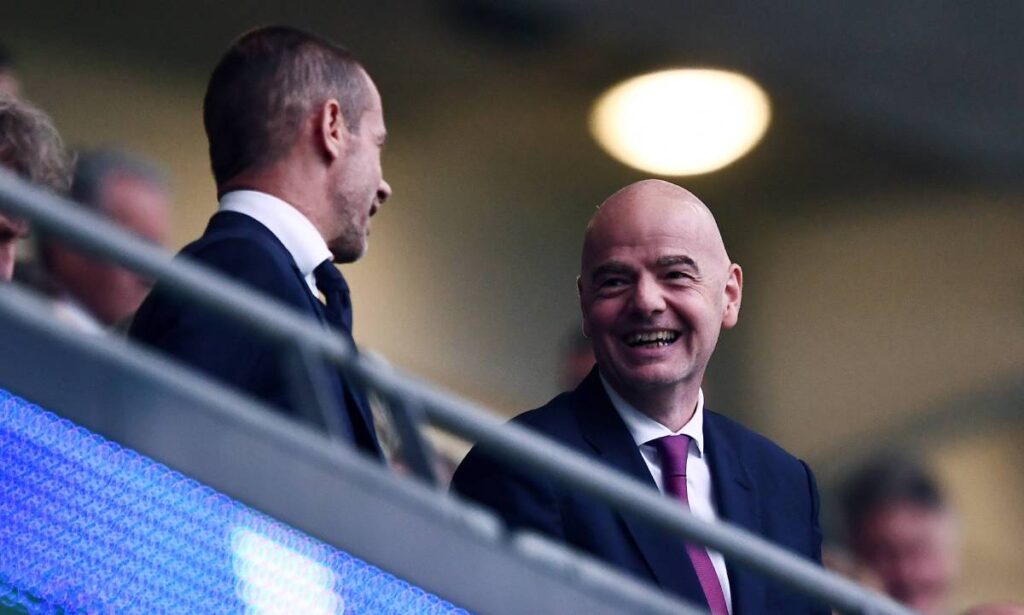 La FIFA quiere mover el fútbol mundial y la UEFA se planta