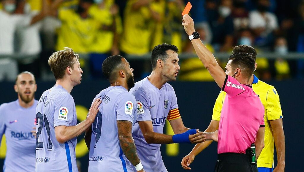 El Barça alegará por la expulsión de De Jong y la tarjeta de Busquets