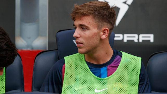 Koeman en rueda de prensa: palo a Nico, gesto a Laporta y línea de tres