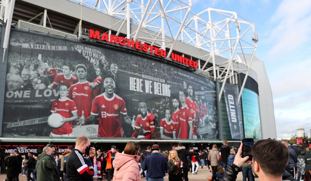 La rivalidad Guardiola-Cristiano se muda a la Premier con el debi de Manchester