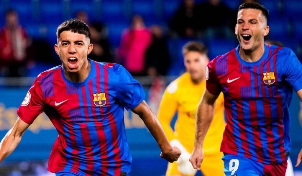 Un talento del filial fue la novedad en el primer día de Xavi