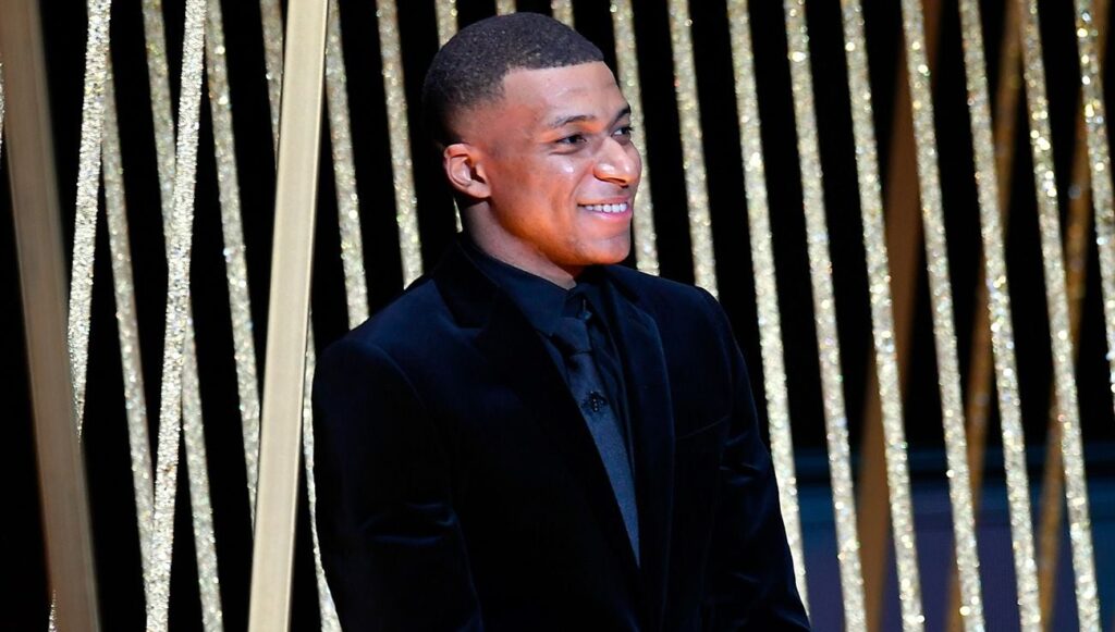 Mensaje de Mbappé al PSG tras ser elegido mejor jugador del año