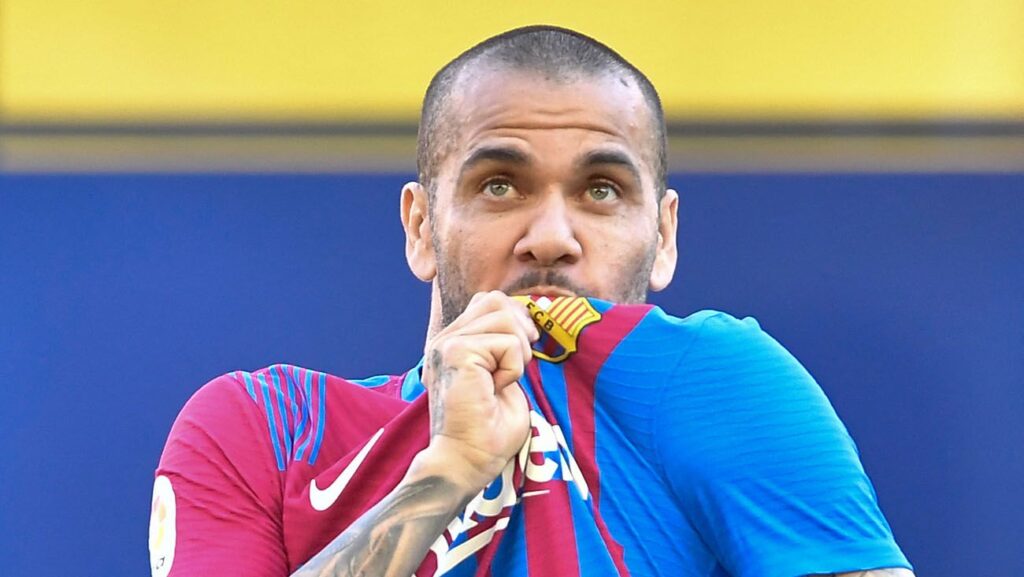 Dani Alves, el futbolista más veterano en jugar con el Barça