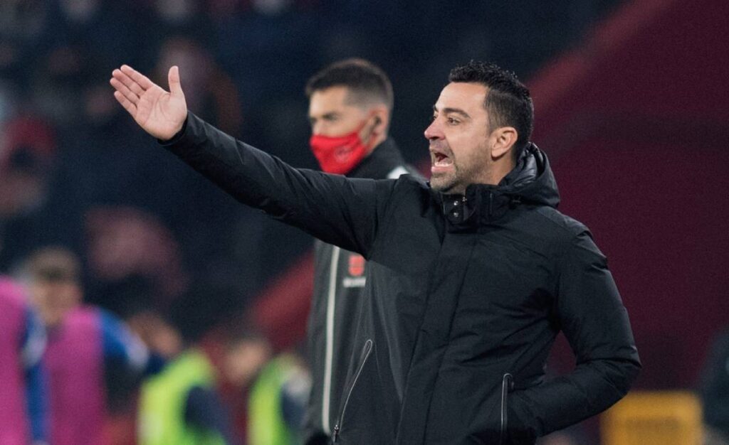Xavi, arriesgado con los cambios ante el Granada