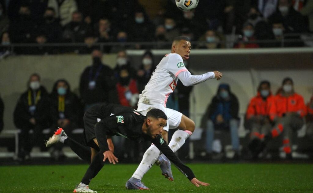 El PSG no pierde las esperanzas de renovar a Mbappé