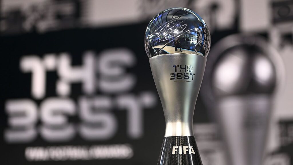 Messi y Lewandowski se cruzan de nuevo por el The Best 2021