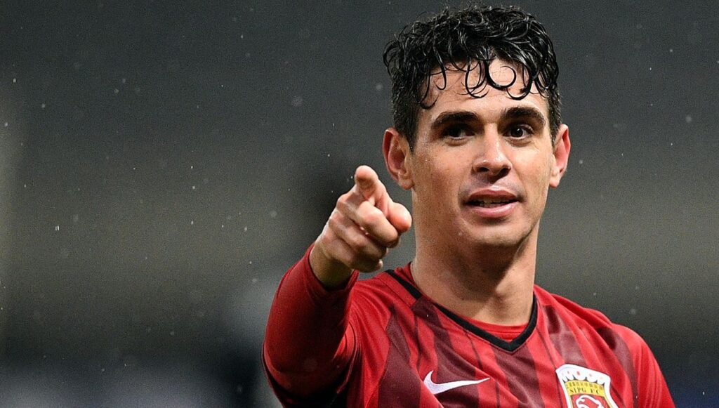 Oscar quiere jugar en el Barça y los culés estarían planteándose su fichaje