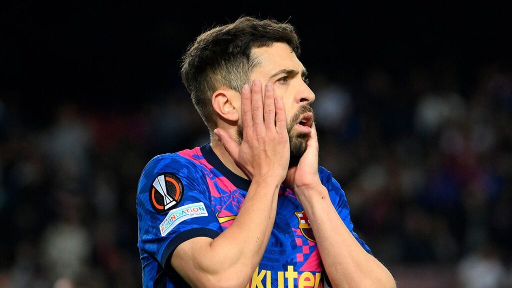 Alfombra roja al Eintracht: El Barça se desangró en defensa