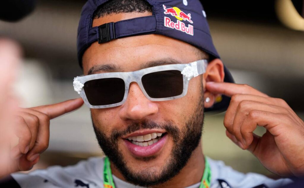 Memphis Depay se pronuncia tras los rumores sobre su salida del Barça