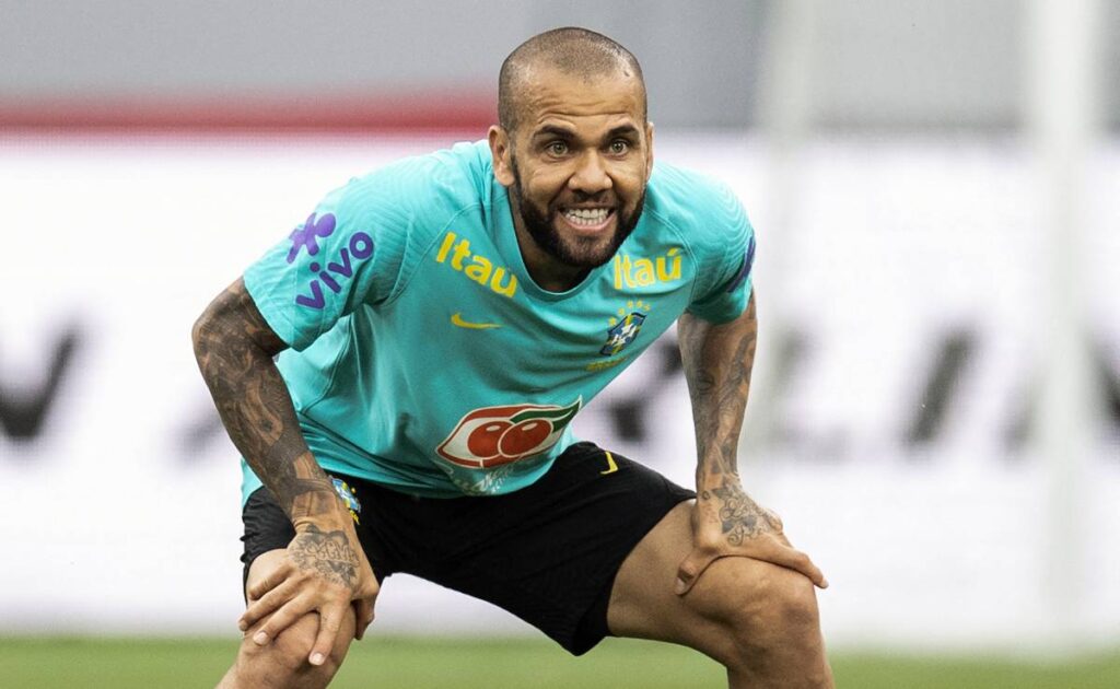 Dani Alves deja claro que no le gustó cómo gestionó su marcha el Barça