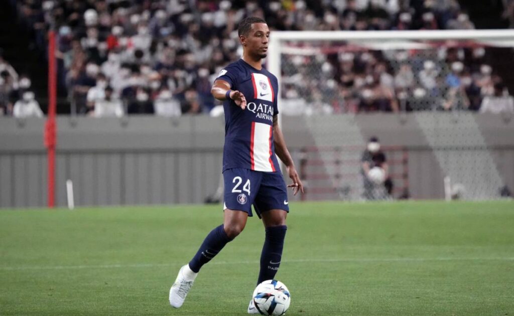 El Sevilla quiere a un central del PSG para cubrir la marcha de Koundé