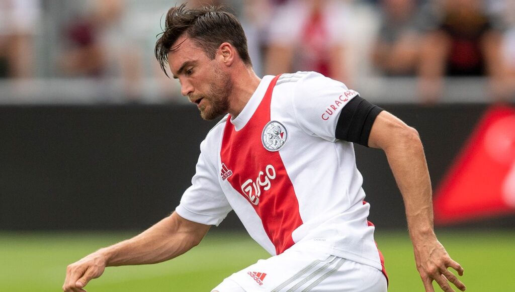 Tagliafico vuelve a ser una opción en caso de que fallase Marcos Alonso