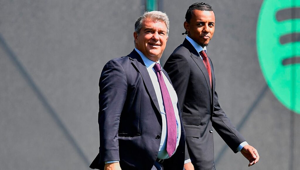 Laporta se ‘moja’: La 3ᵃ palanca, B. Silva, la inscripción de los fichajes…