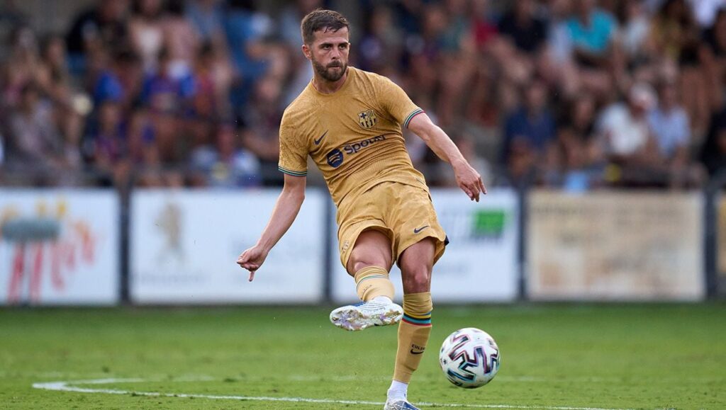 Pjanic o Nico, solo puede quedar uno