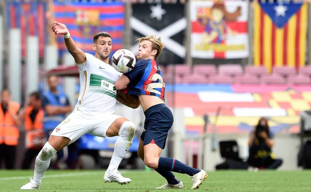 Xavi deja claro quién será la alternativa a Busquets en esta campaña