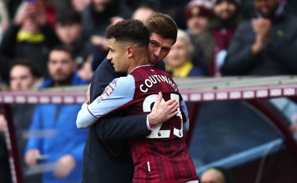 Gerrard insinúa que el Villa no quiere ejercer la opción de compra por Coutinho