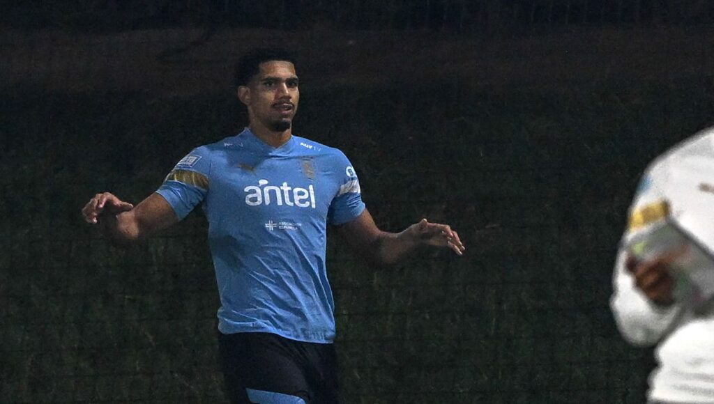 La molestia del Barça, justificada: Desveladas las intenciones Uruguay con Araújo