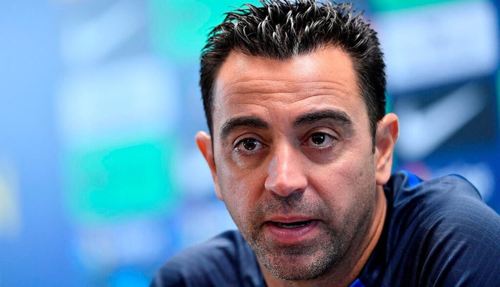 Xavi se ‘moja’ sobre Iñigo Martínez y la visita de Valverde al Camp Nou