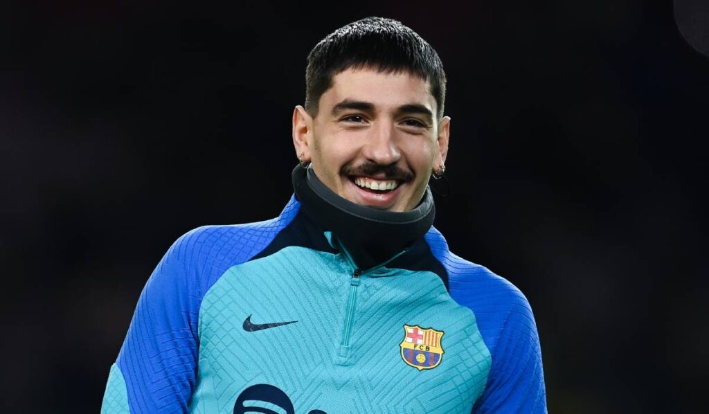 Héctor Bellerín, posible recambio de Pedro Porro en el Sporting