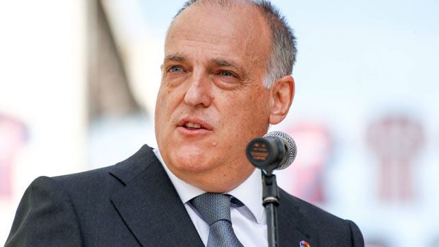 Tebas sigue a lo suyo: Ataque a la Superliga y advertencia a los aficionados