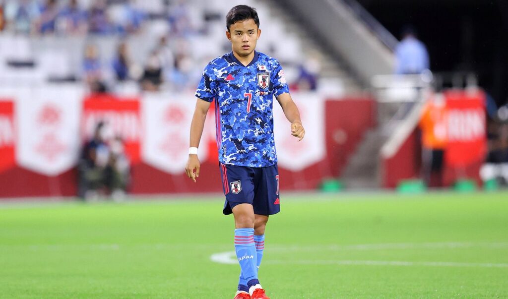 Xavi Hernández  y el Barça no apartan sus ojos del fichaje de Take Kubo