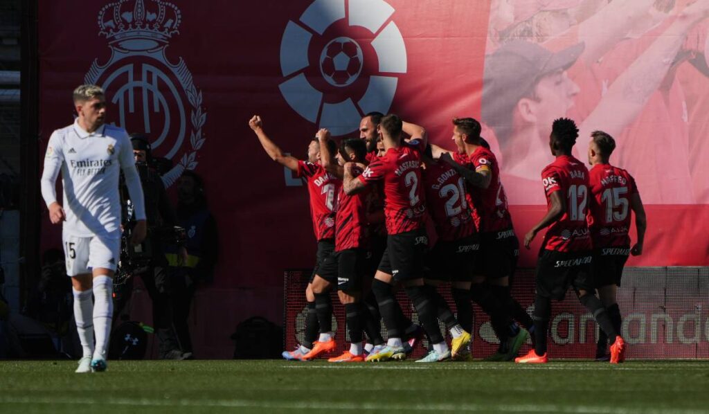 ¡Ridículo blanco! El Mallorca desespera a un pobrísimo Real Madrid (1-0)