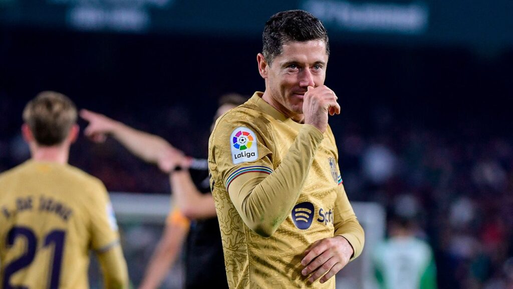 Lewandowski y su ‘picante’ celebración que recordó a su expulsión en Pamplona