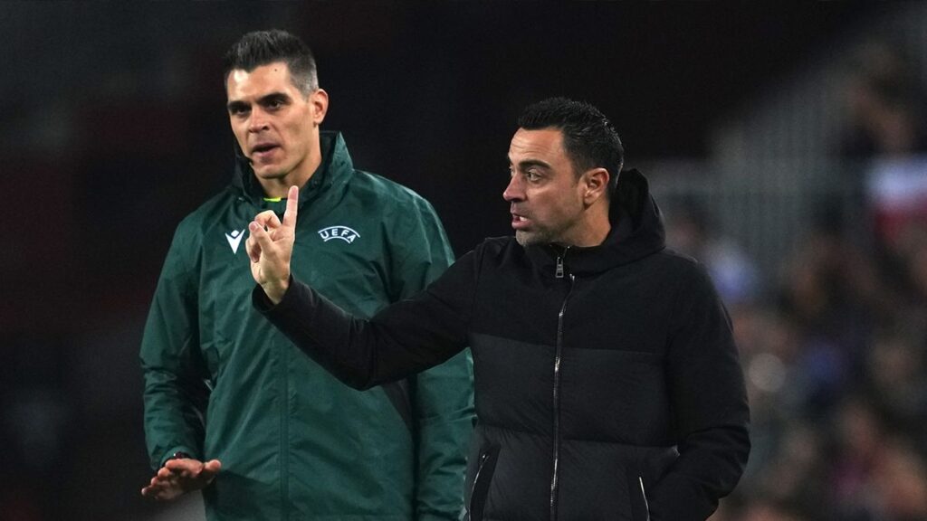 ¡Penalti como una catedral! Xavi reacciona a la polémica en el Barça-United