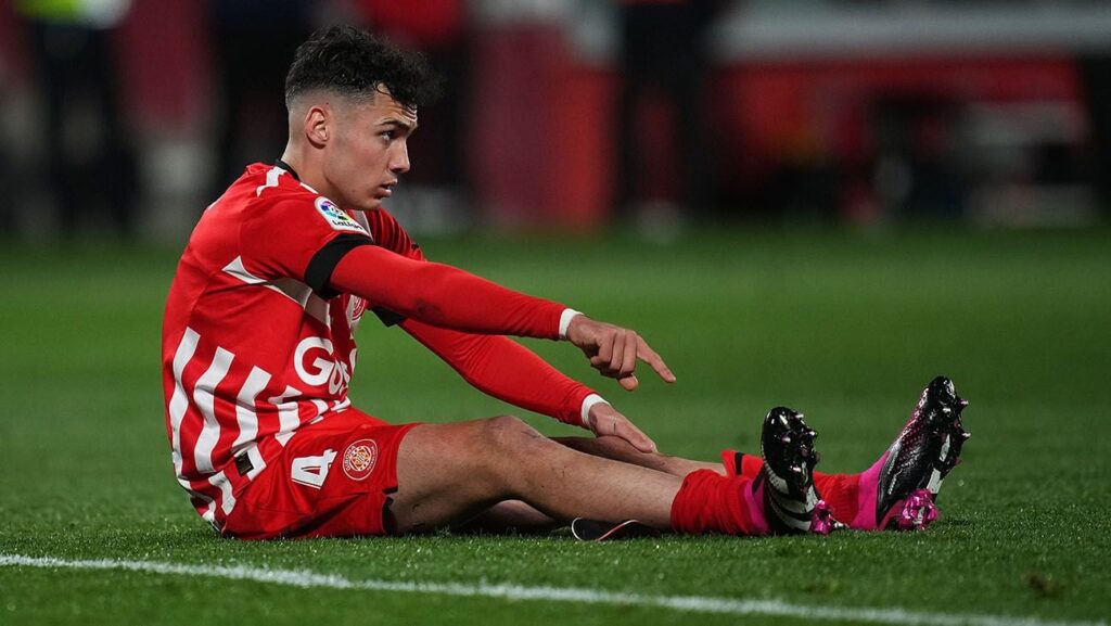 El Girona pone en el mercado a un Arnau Martínez al que el Barça debe estar atento