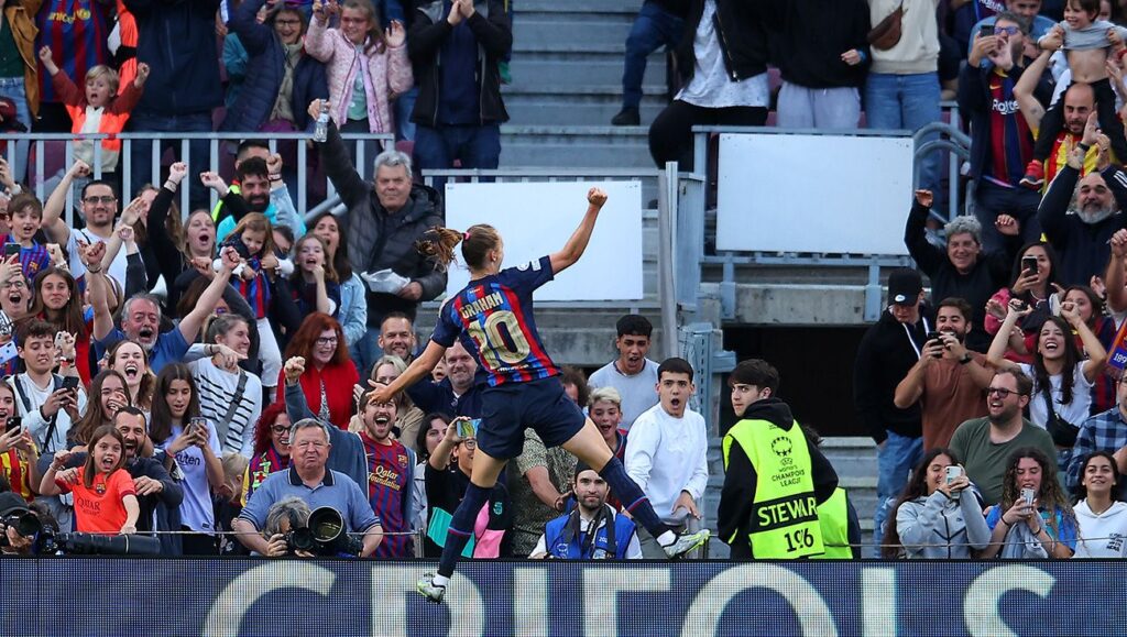 Graham Hansen le entrega al Barça Femení una nueva final de la Champions League (1-1)