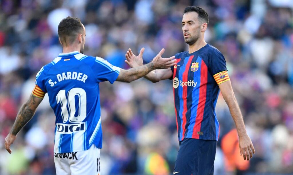 El Madrid abre la puerta para que el FC Barcelona se corone en Cornellà ante el Espanyol