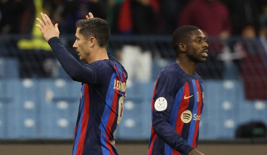¿Es la ausencia de Dembélé uno de los factores clave del bajo nivel de Lewandowski?