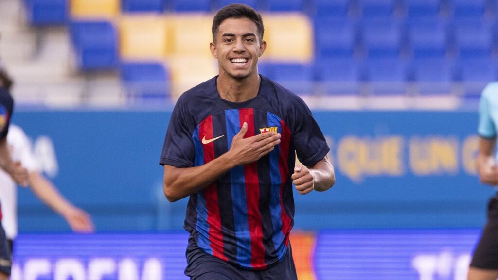 Ilias Akhomach finalmente saldrá del FC Barcelona con Inglaterra como destino