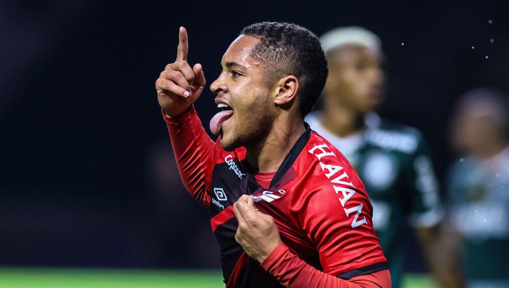 La exigencia del padre de Vitor Roque al Barça si de verdad quiere ficharle