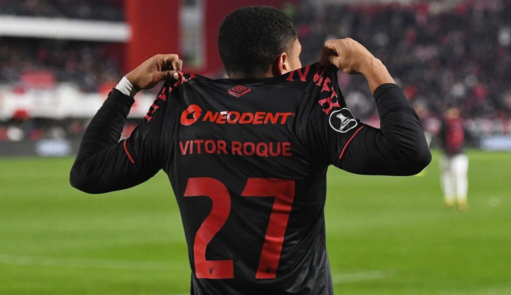 El Barça no tira la toalla con Vitor Roque para este mercado de verano
