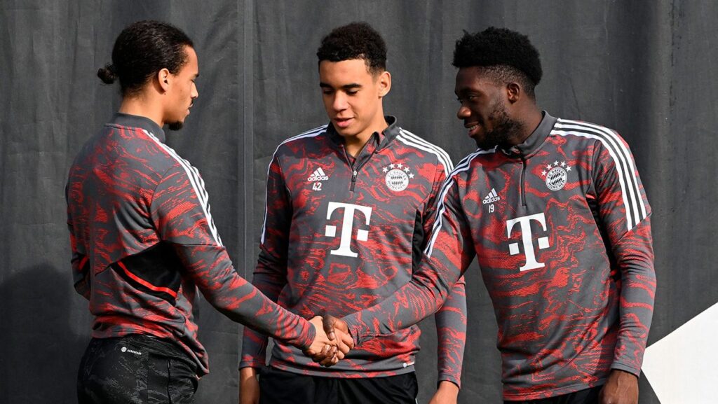 Los jugadores del Bayern que encajarían en el Barça en un trueque por Raphinha